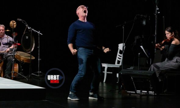 Unravelled Aphasia on Stage